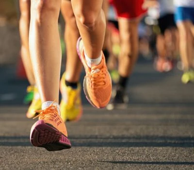 Allineamento del tendine d'Achille e scansione del valgo calcaneare per i maratoneti: perché il b...