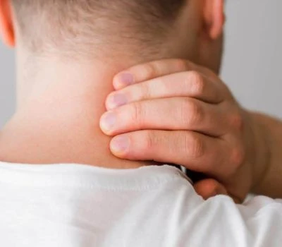 Screening della postura tramite intelligenza artificiale per il text neck nei programmatori infan...